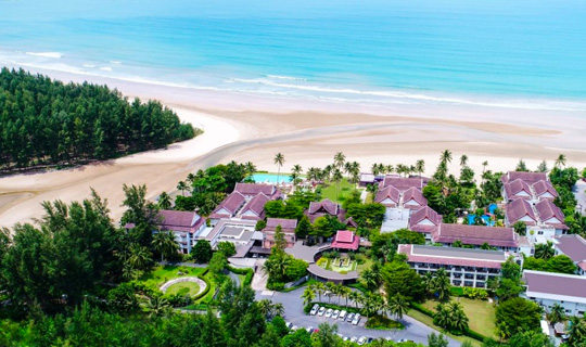 Apsara Beachfront Resort and Villa